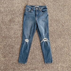{Levi’s} skinny jeans